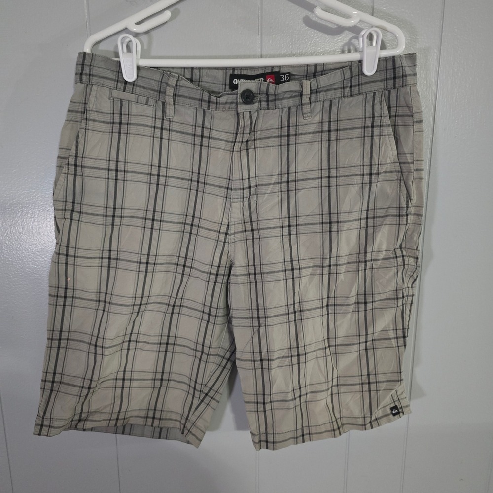 Quiksilver Plaid Shorts Mens 36 Grey Black Flat‎ Front Casual Surf Skate